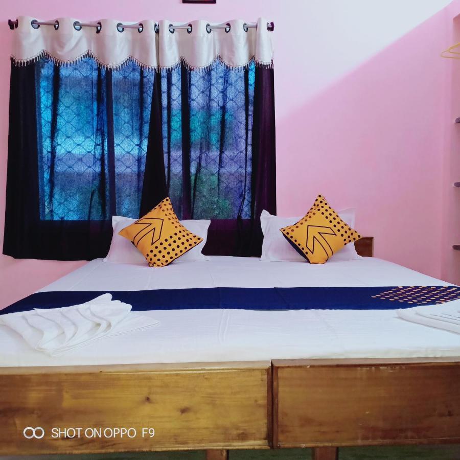 Hotel Gunjan ปูรี ภายนอก รูปภาพ